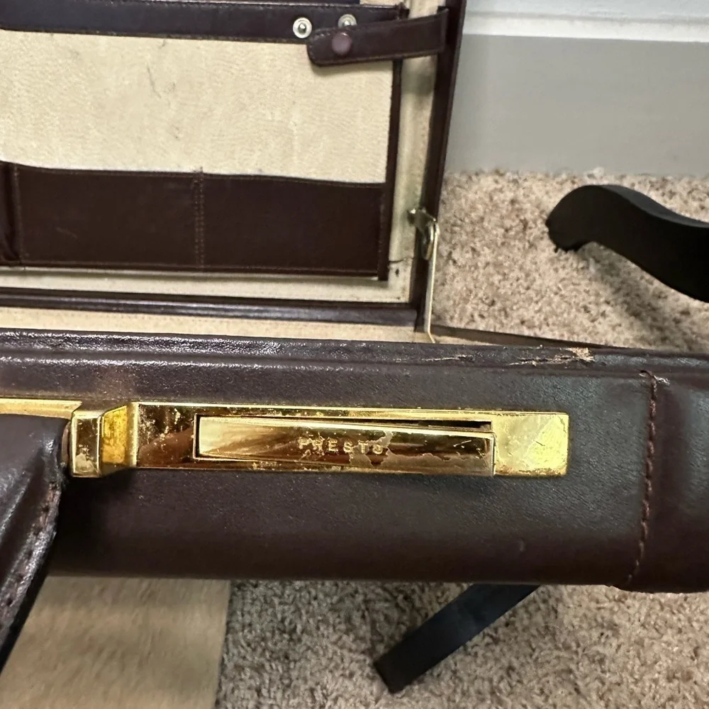 Vintage Brown leather Presto briefcase chocolate brown leather w/ gold hardware